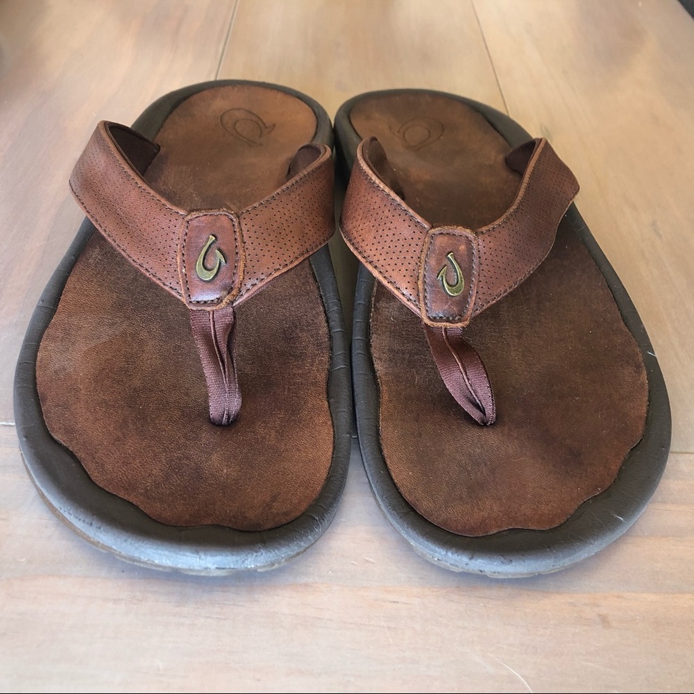 OluKai Ohana beach sandals, size 12
